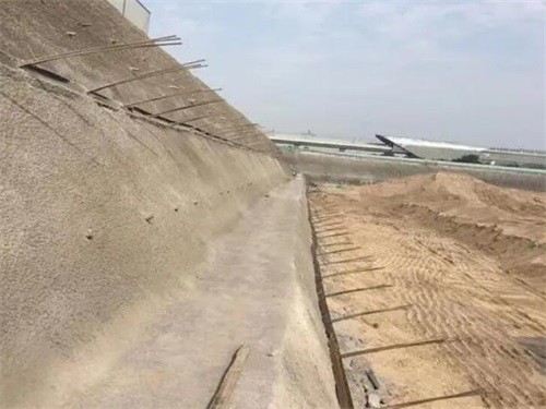 鲁山河道边坡加固